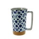 Grand mug bleu et blanc motifs carrés